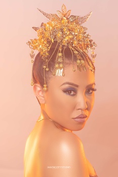 Image "Crowned" by Magic City Studio