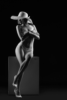 Image "Taylor" by Phuoc Le