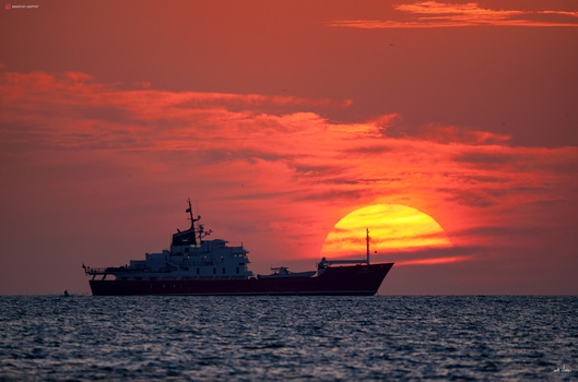 Image "First Sunset of 2021" by Zeeshan Qamar