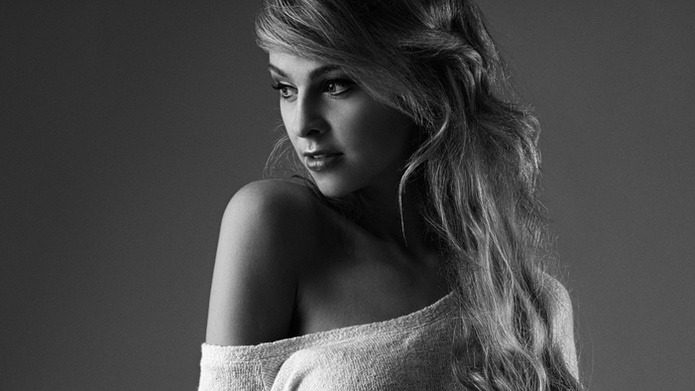 6 Things Beauty Photographers Can Do To Avoid The 'Creep' Label | Fstoppers