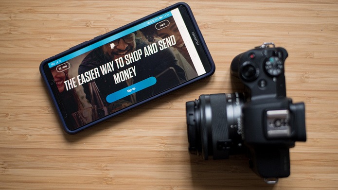 Photographer Lists a Camera on eBay, Gets Scammed by a Buyer Because of