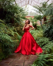 Elena by Daria Fomkina