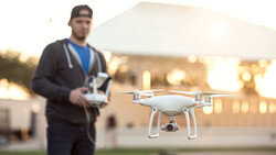 Fstoppers Reviews the New DJI Phantom 4