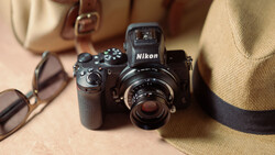 Small APS-C Cameras, Big Results: Travel Photography Kits That Don’t Weigh You Down