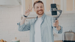 The Psychology of Hating Photos of Yourself, Explained by the Mirror Problem