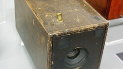 When Photography Was Illegal: A History of Camera Bans, From Trains to Courtrooms