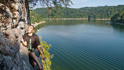 Shooting On-Location Video Interviews And Rock Climbers With DSLRs
