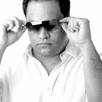 Profile picture for Roberto Sacasa
