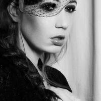 Profile picture for Chrissie Red