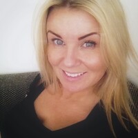 Profile picture for Iris Bergmann