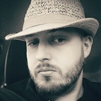 Profile picture for Damien Harrison