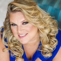 Profile picture for Danielle Andrews Sunkel