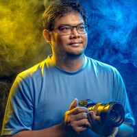 Profile picture for Chakrit Chanpen