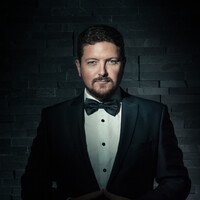 Profile picture for Márcio Linhares