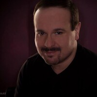Profile picture for Richard Gonzalez