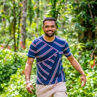 Profile picture for Naveed Nur