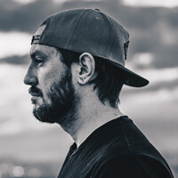 Profile picture for Travis Pinney