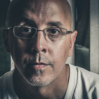 Profile picture for Roberto Santiago