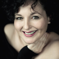 Profile picture for Lorna Knightingale
