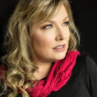 Profile picture for Tiffany Robb