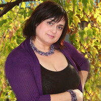 Profile picture for Elina Yakhnin