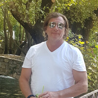 Profile picture for Ian Scott