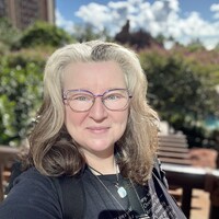Profile picture for Amanda Moyle
