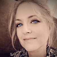 Profile picture for Denise Schnettler