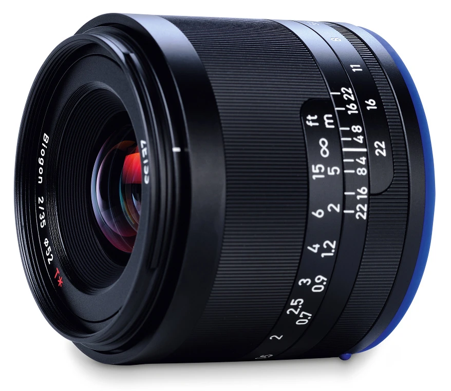 Zeiss Loxia 2/35 lens