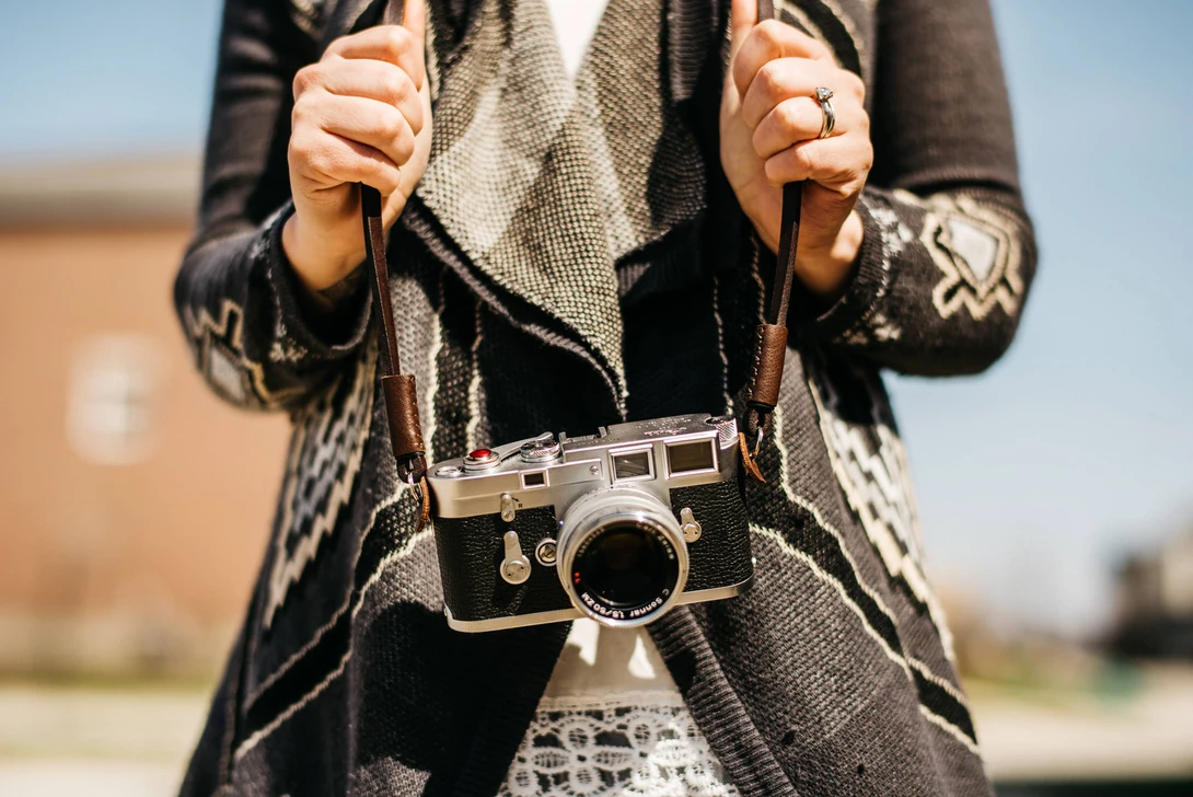 photo of Deadcameras Slim Strap with Leica M3