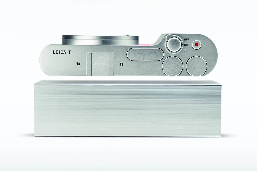 Photo of Leica T and aluminum block