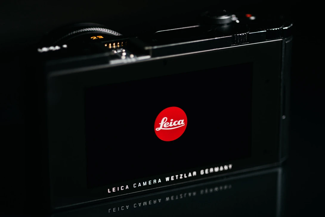 Photo of Leica T back screen