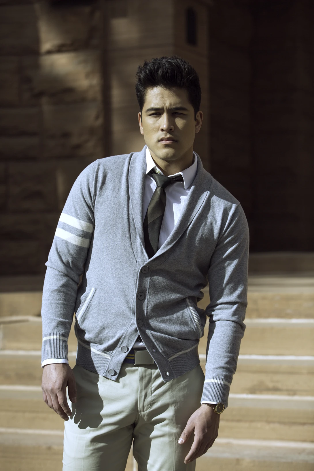 Hard sunlight used in an editorial portrait