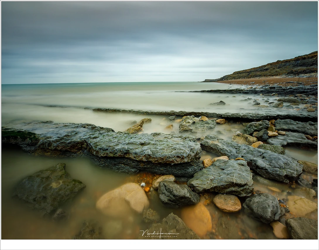 Finding compositions can be hard when there is so much to see. I do like this shot, although I wasn't convinced at that moment. (ES 5D mark IV + EF16-35L @ 16mm | ISO100 | f/11 | 120 sec | Kase CPL + ND1000 + medium GND 0,9)
