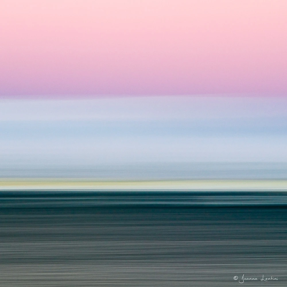 creating titles that add value to images