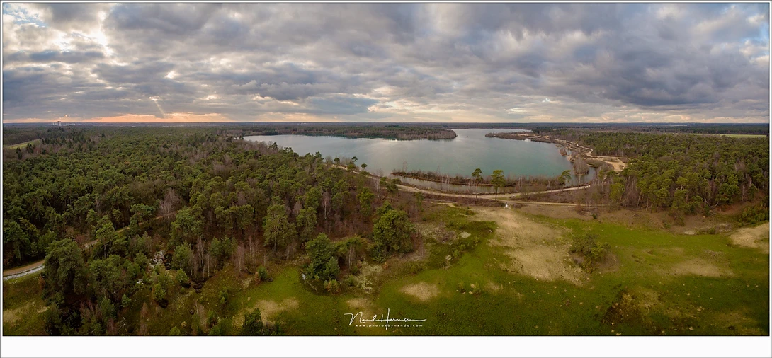 One of the first photos I took with a drone; a panorama of a nearby lake. Photographing with a drone is completely different and it can be difficult to find a good composition. (DJI Phantom 3 Advanced | ISO100 | f/2,8 | 1/200 - panorama from 3 images)