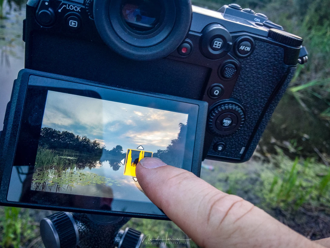 The touchscreen is very good. Not only for choosing an AF point, but also for the menu, viewing, and even to place the histogram on any desired location.
