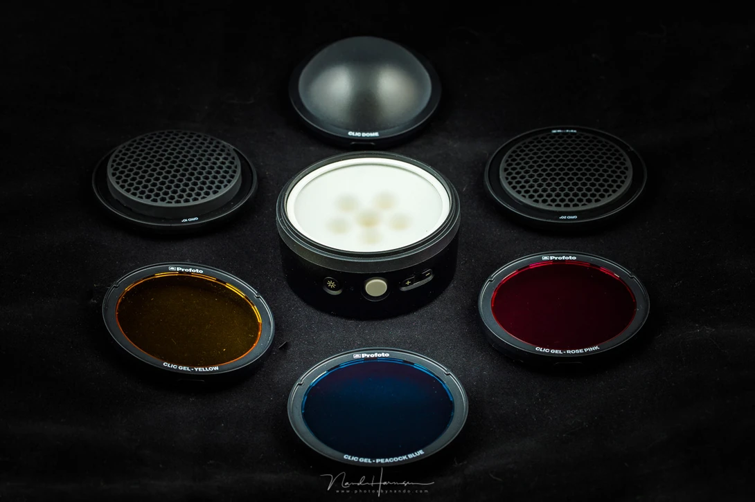 The Profoto C1 Plus flash unit, together with the dome, two grids and a set of color filters