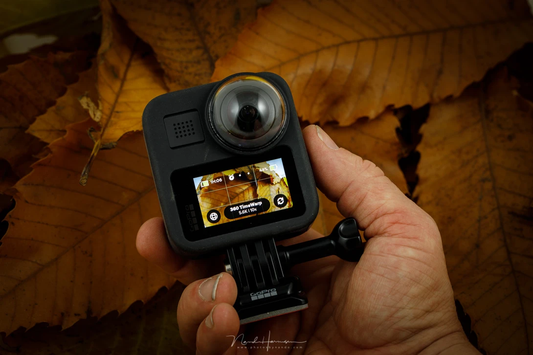 The GoPro MAX can be recognized very easy. But instead of one lens, this one has two. The MAX has a touchscreen also.