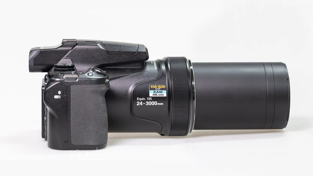 The amazing Nikon Coolpix P1000 with a full frame equivalent lens of 3000mm