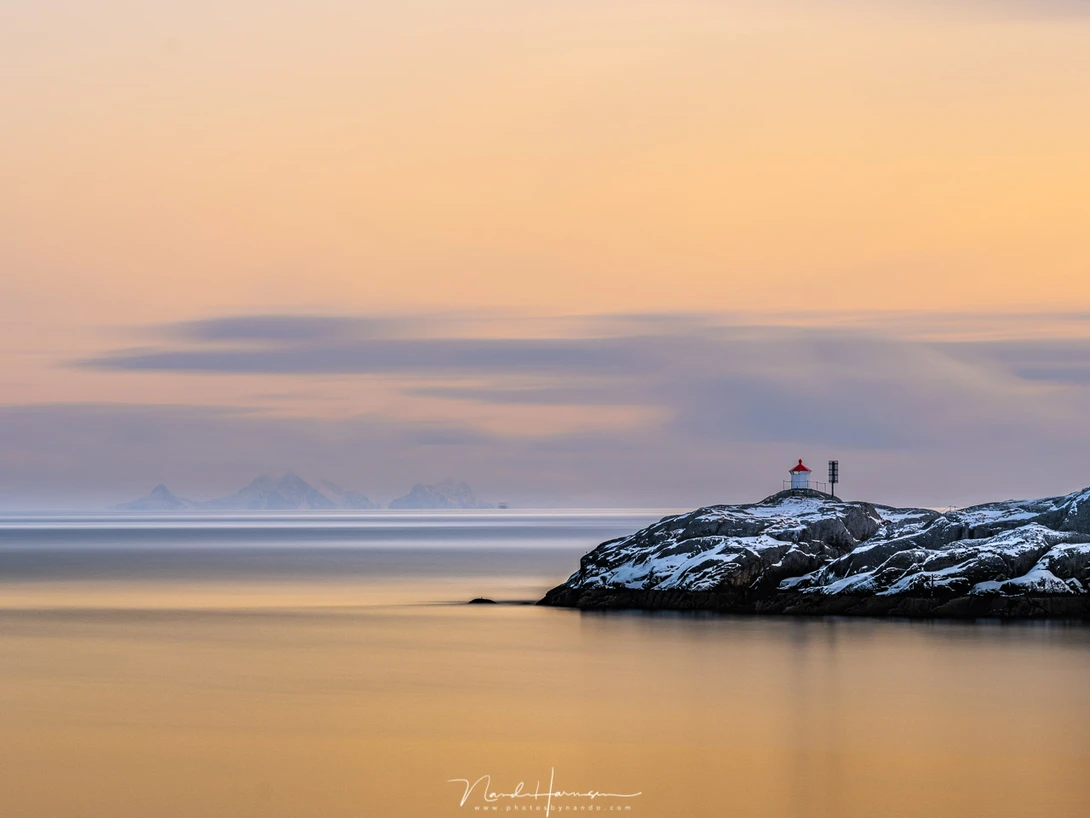 Doing real long exposures with stacking filters. In this case I used a drop-in ND64/CPL and the ND1000. Don't forget to turn of long exposure noise reduction. (250mm | ISO100 | f/10 | 480s | Haida ND64/CPL + ND1000)