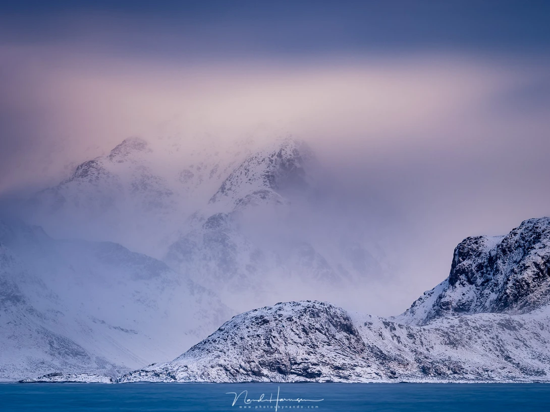 The effect of long exposure on waves and clouds. (250mm | ISO100 | f/11 | 28s | Haida ND1000 + CPL)