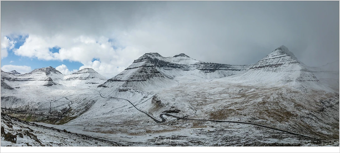 A panorama made from three individual shots. There is no foreground present, which will reduce the risk of parallax errors. This could also be made with an smartphone, but I used a camera and a nodal slide for this. 