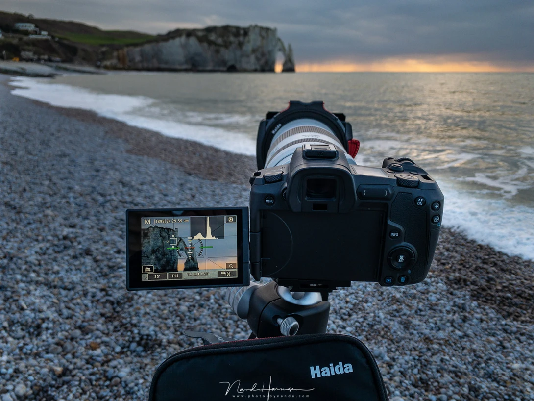 Shooting with the Canon EOS R and the RF 70-200mm f/2.8L IS lens at Étretat, France.