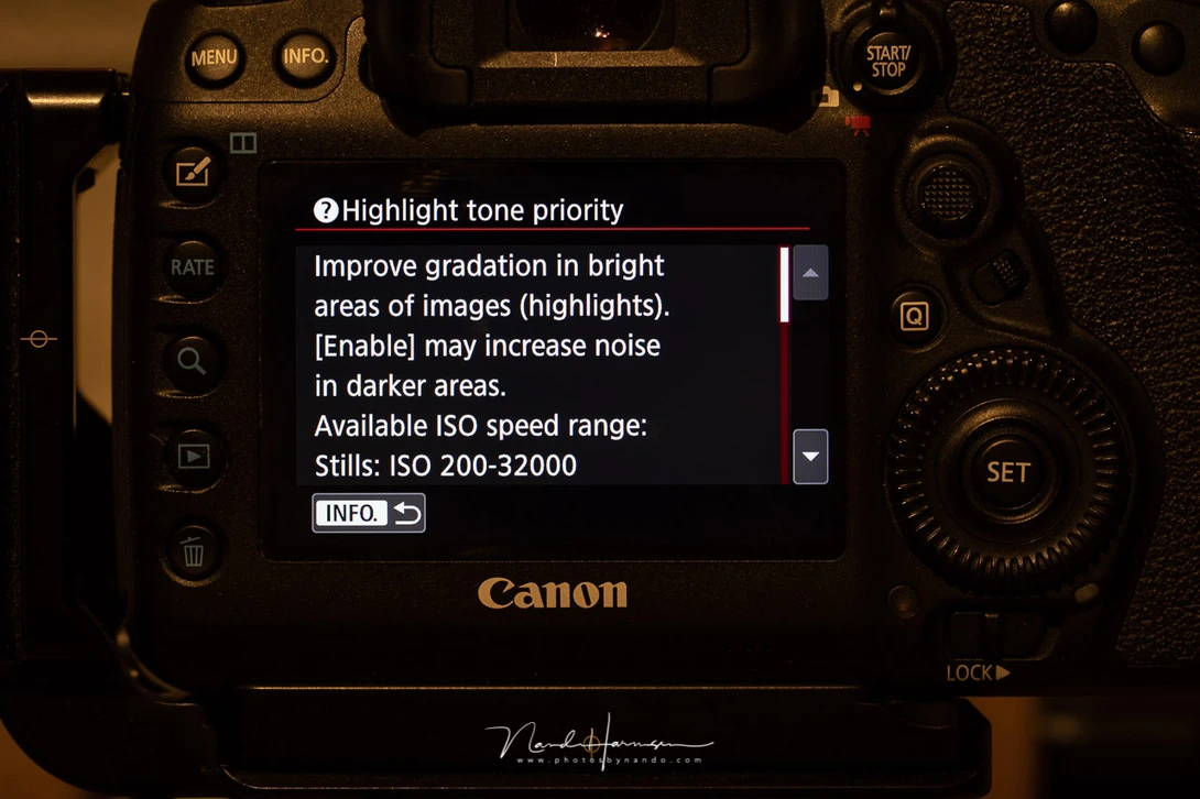 The help function explains what the D+ highlight tone priority does, and warns about increased noise levels. This is a screenshot from the Canon EOS 5D mark IV