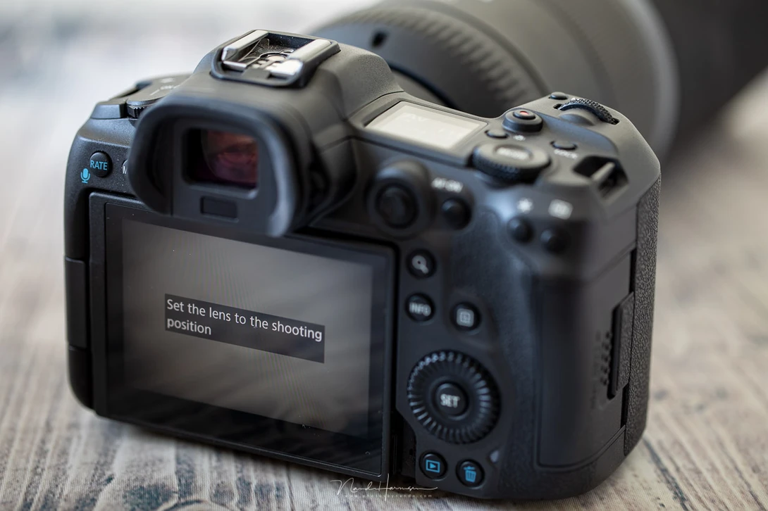If you want to make camera adjustments, you need to extend the lens.