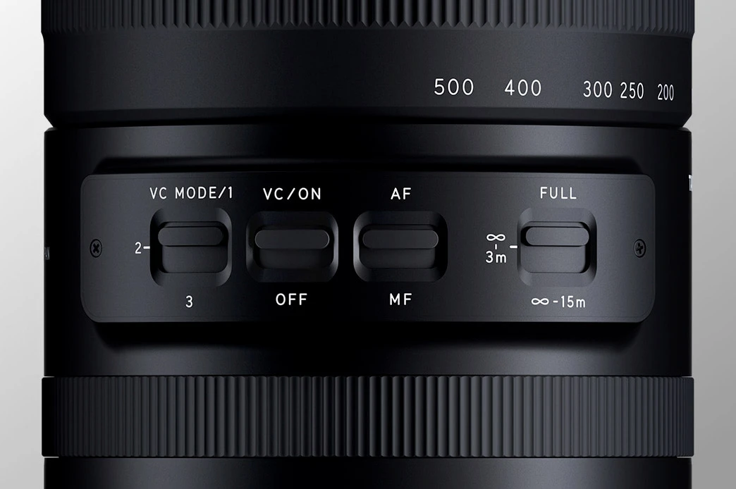 Tamron 150-500mm switches