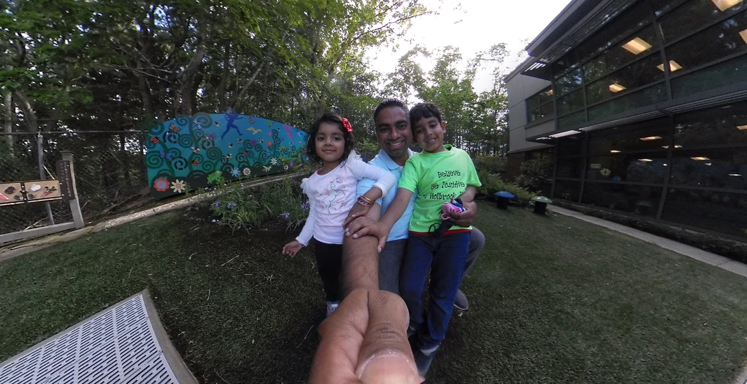 A still image pulled from a 360 photo taken with the Vecnos IQUI.