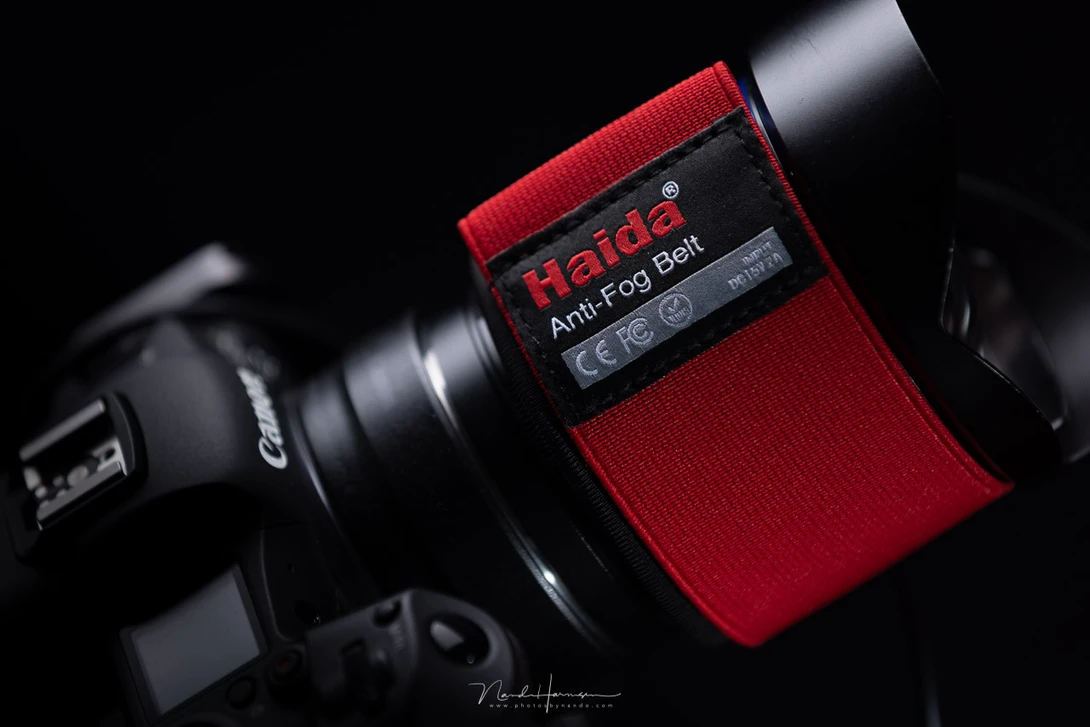 The Haida Anti-Fog belt is a good alternative for the heat pads. Just attach a power bank and you're ready to go.