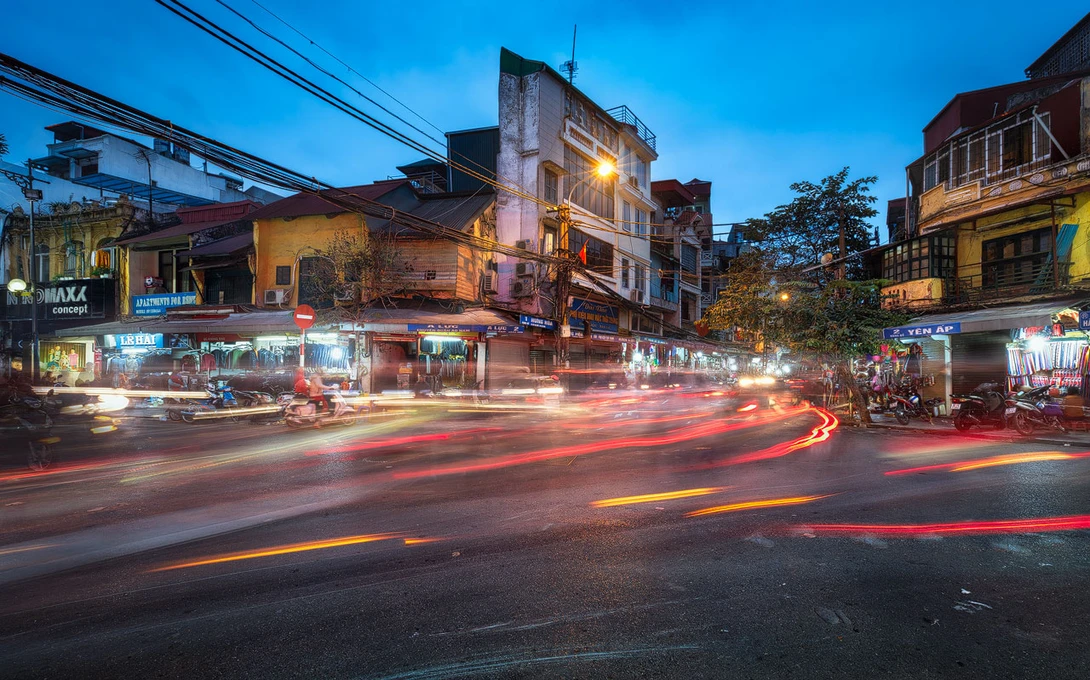 Cityscape Photo With Movement